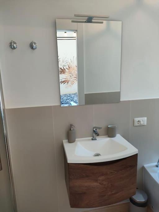 Beautiful Suite Near Metro Torino Kültér fotó